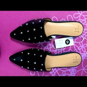 Andeawy  Womens Studded Slip on Flats Size 10 New